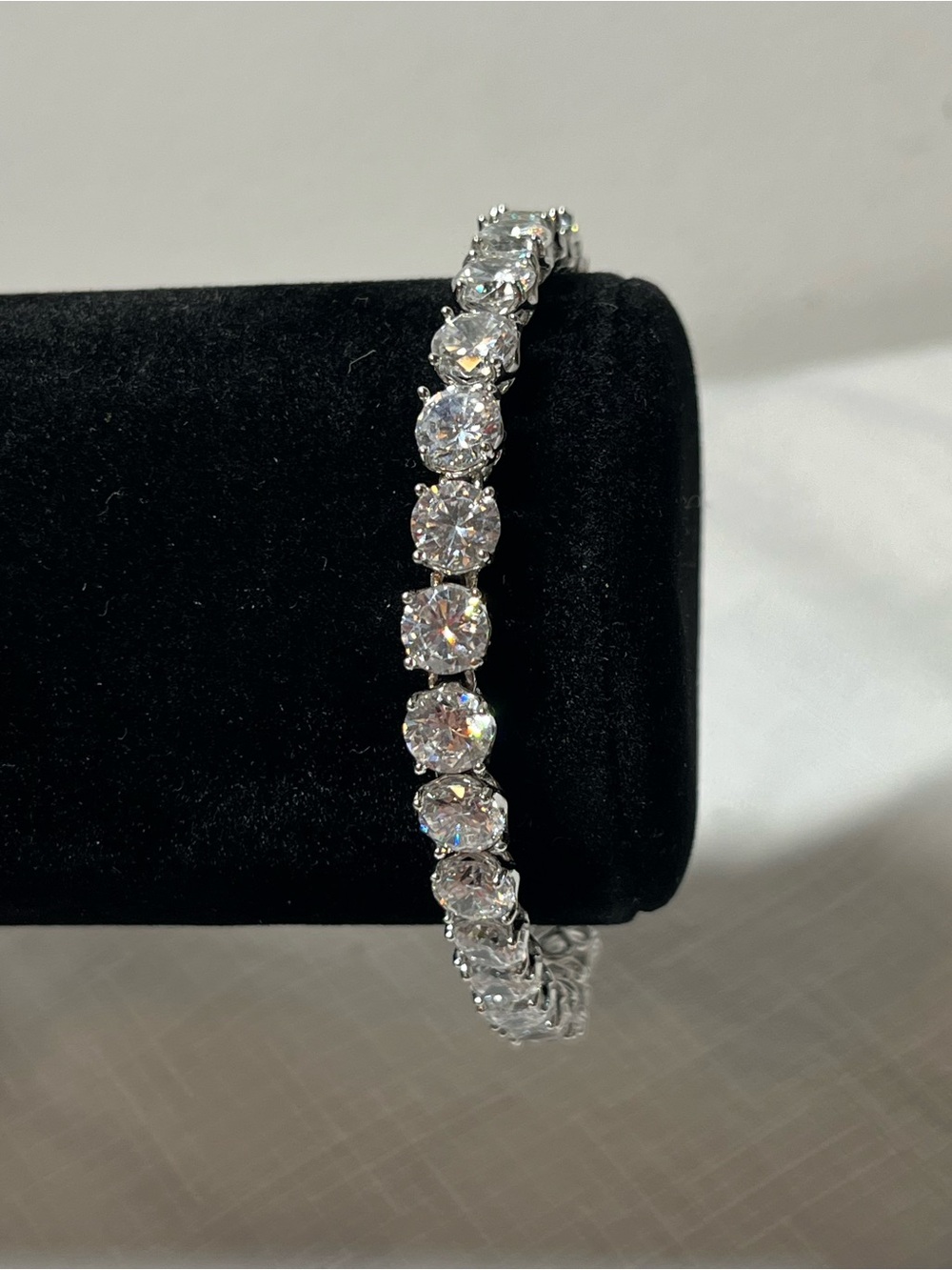 Lia Sophia Silver-Tone Crystal Tennis Bracelet
Tons of sparkle
Bold. Fun
